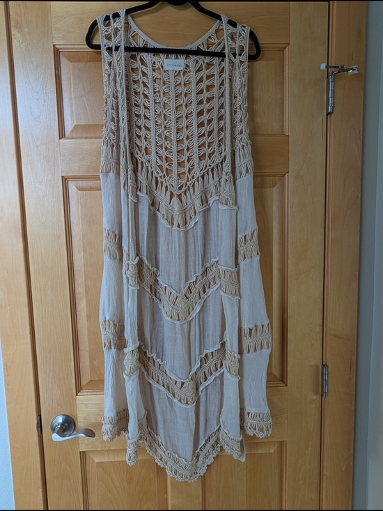 Dreamers Tops - Dreamers Macramé Open Crochet Vest in Natural Cream